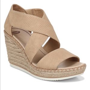 *SOLD* Dr. Scholl's NWOT Wedge Sandals Vacay